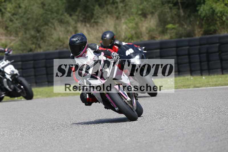 /Archiv-2025/42 07.08.2025 Peter Studer Girls Day ADR/Gruppe pink/46